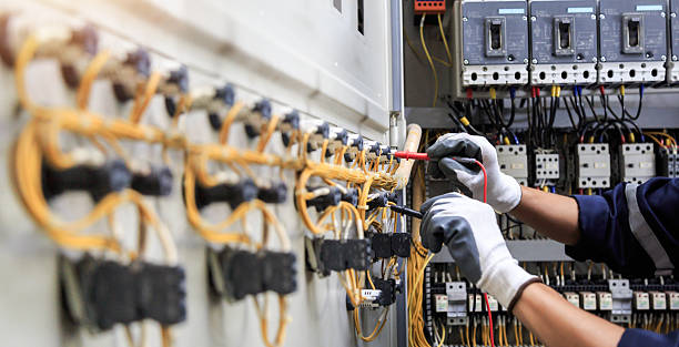 Professional Electrician technician working in Idaho Falls, ID